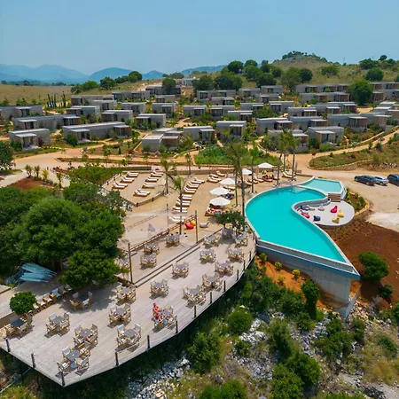 Arameras Resort 4*