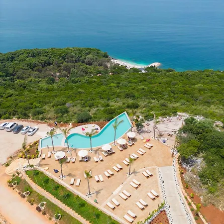 Arameras リゾート 4*