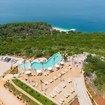 Arameras Resort 4*