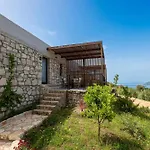 Arameras Resort 4*