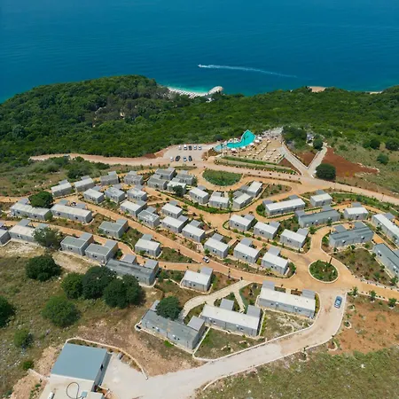 Semesteranläggning (resort) Arameras