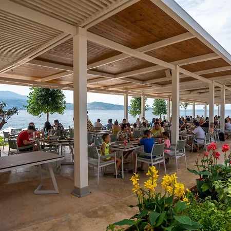 Resort Arameras Ksamil