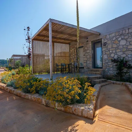 Arameras 4* Ksamil