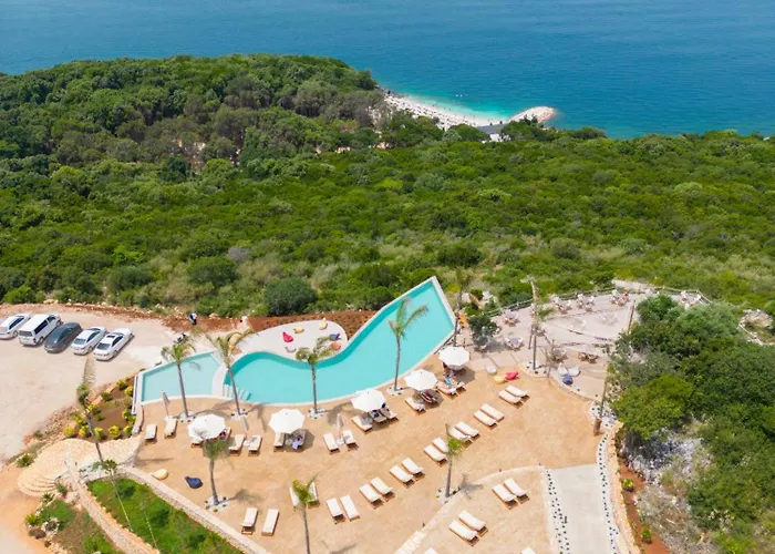 Arameras Resort 4*